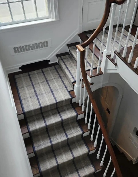 patterened carpet on stairs